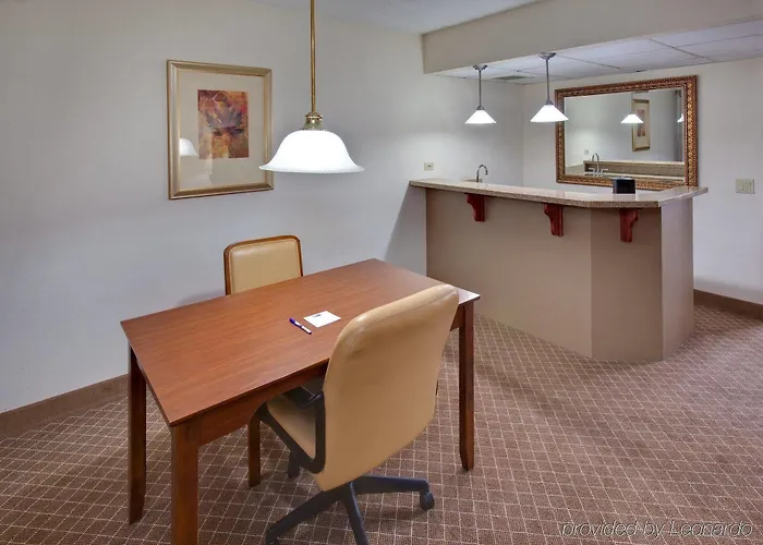 Hotel Express Chicago Nw - By Ihg